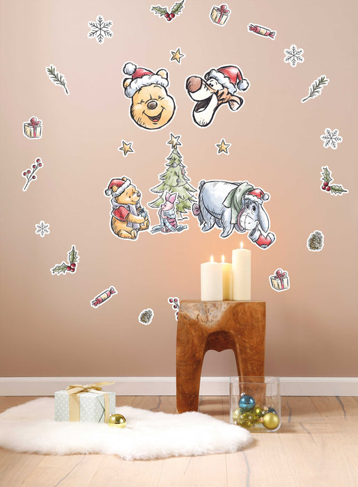 Komar | Wandtattoo | Winnie Pooh Christmas | Größe 50 x 70 cm — | Kinderzimmer-Wandtattoos